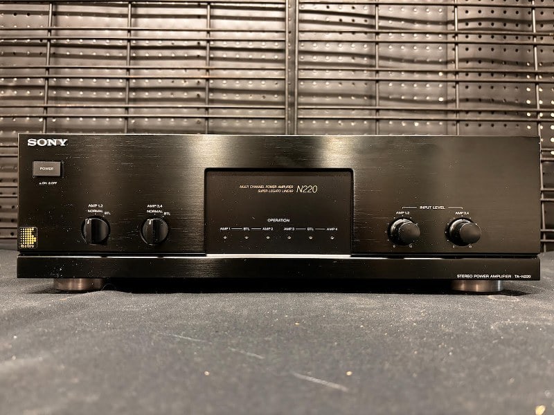 Vintage audio, Sony N220 power amplifier with operator's manual, side panels, box. Serial number (1 of 8)