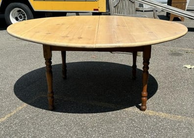 Nice round pine country dining table from local estate in Hudson Valley, top is pickled finish,