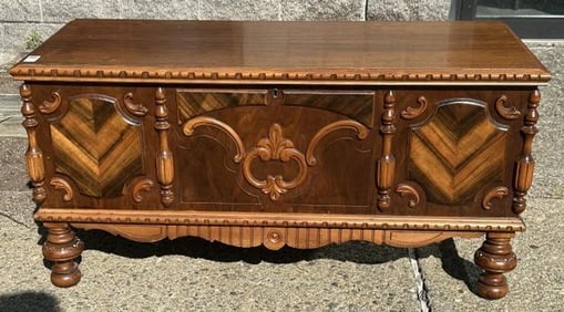 1920's walnut cedar lined blanket box, from Hudson Valley estate, clean inside and out. Measures