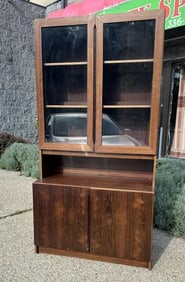 Contemporary Danish Modern (2) part display cabinet, rosewood veneer, structurally sound, has