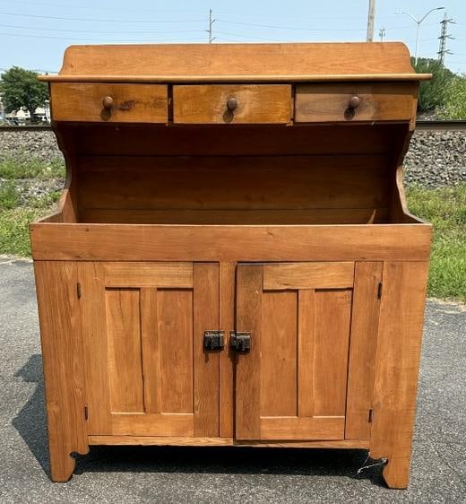 19th c pine drysink cupboard from Hudson Valley country home. In nice estate condition, wonderful (1 of 3)