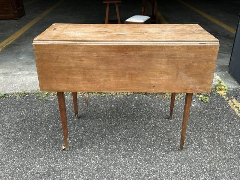 Early tapered leg dropleaf table, from Hudson Valley estate, old worn finish, pegged leg (1 of 3)