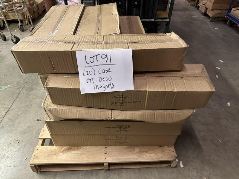 20 cases MOUNTAIN DEW magnets, 288 in each case, 10 MOUNTAIN DEW BOTTLE CAP & 10 MOUNTAIN DEW SODA (1 of 1)