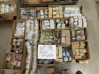 Thousands of advertising magnets, good variety….