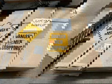 (34) cases of enamel DANGER MEN & DANGER WOMEN SHOPPING signs, OVER 530 pcs.