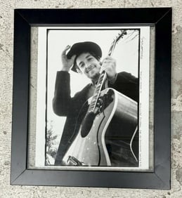 Elliot Landy signed Bob Dylan b & w photograph ( 11" x 14" ), inscribed to his friend Marilyn with