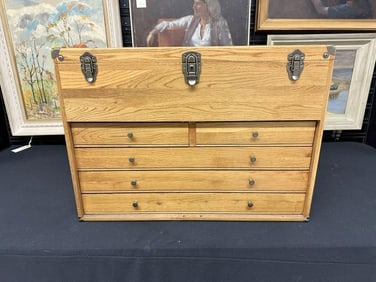Contemporary oak multi drawer chest, felt lined, has (2) pieces that pull out from the top, nice and