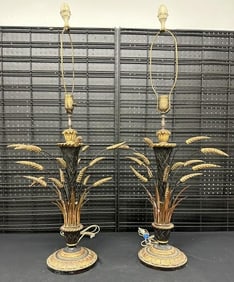 Wonderful decorative pair wheat sheaf table lamps, in nice estate condition, no shades, wonderful