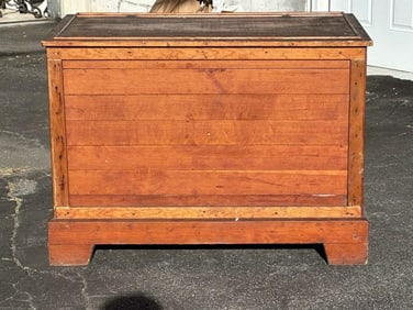 Circa 1900 storage box, from upstate NY estate, nice condition, nice old finish and patina, measures