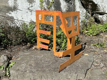 Maury Colow (1917-1993) Woodstock, N. Y. steel Chinese symbol garden sculpture, measuring 31.5" high