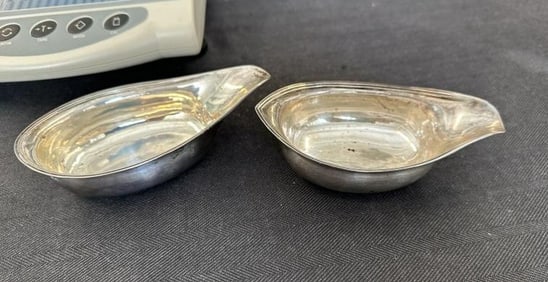 (2) George III pap boats, not a pair, measure 5.25" & 5 3/8" long, total weight is (3.90) troy
