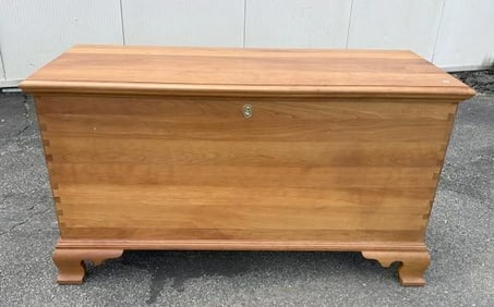 Wonderful contemporary custom made cherry dovetailed blanket box with bracket feet, clean condition,