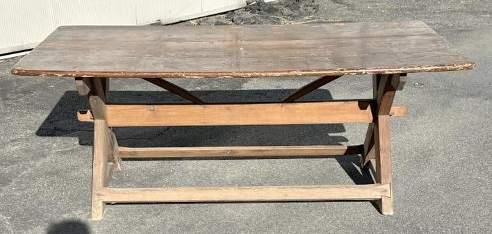 Early sawbuck country dining table with peg construction, dovetail construction on base, nicely worn (1 of 8)