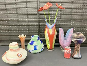 Lot of contemporary decorative art glass ( also a carnival glass vase in lot ), from local Hudson
