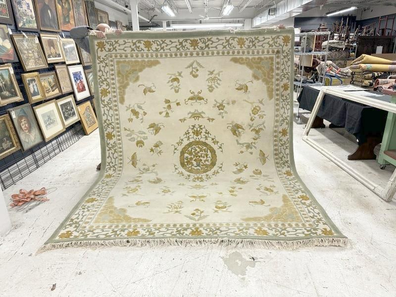 Handmade wool Chinese contemporary rug, nice clean condition, from non smoking home in Hudson: Handmade wool Chinese contemporary rug, nice clean condition, from non smoking home in Hudson Valley. Measures 122.5" x 97", nice thick pile….