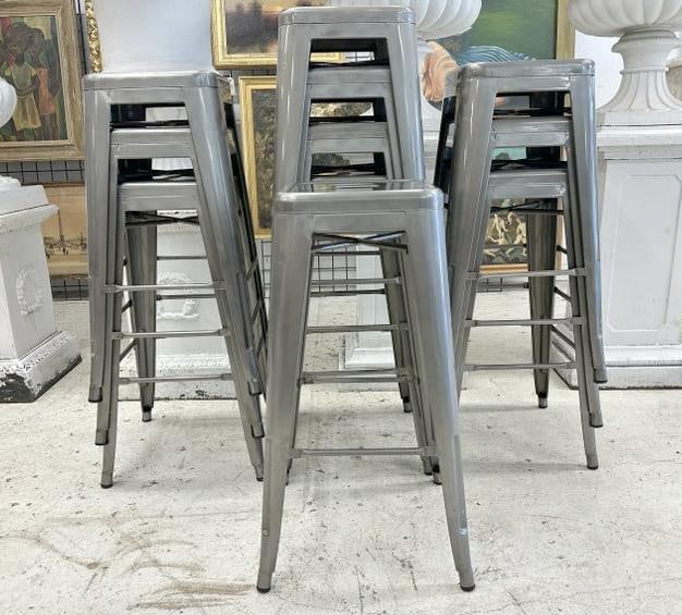 (11) metal stacking stools, in good overall condition, have a grayish finisheed paint, they measure (1 of 2)