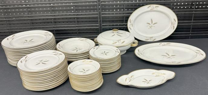 ROSENTHAL Wheat pattern fine china set from nice local estate. No damage we can see, rarely used, (1 of 8)