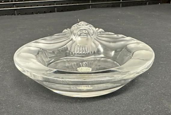 LALIQUE crystal ashtray with lions head, fine condition, with partial paper label, measures 6" (1 of 4)