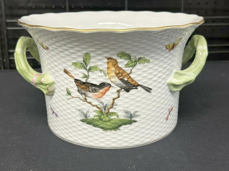 HEREND porcelain ice bucket, with birds and butterflies decorated, basket weave pattern, openwork (1 of 6)
