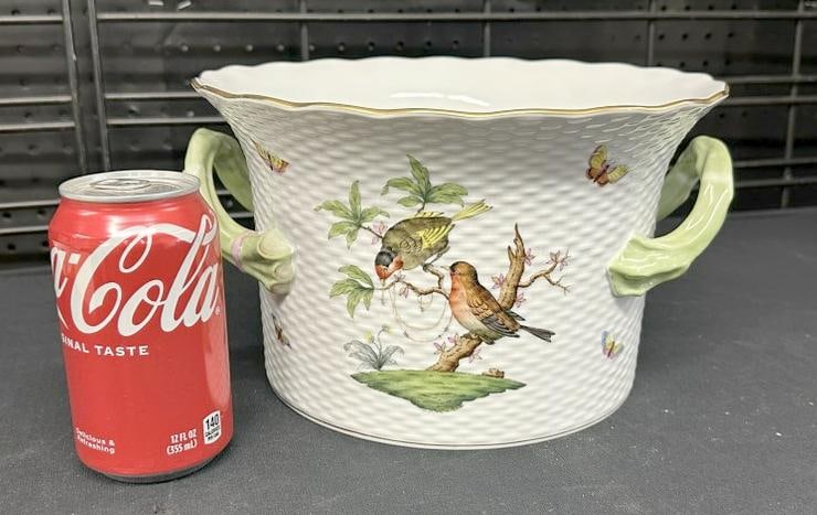 HEREND porcelain ice bucket, with birds and butterflies decorated, basket weave pattern, openwork (1 of 5)