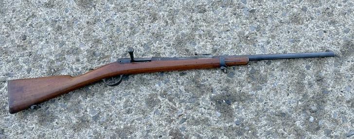 KYNOCH GUN FACTORY, MUSKET 43-77-3 rifle as found, appears to be missing a few parts (?), measures: KYNOCH GUN FACTORY, MUSKET 43-77-3 rifle as found, appears to be missing a few parts (?), measures 43.25" long, just as we found it in the estate.