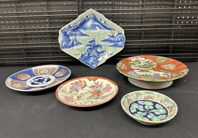 (5) pc. Asian porcelains lot from Westchester County estate, all in very nice estate condition. (1 of 12)