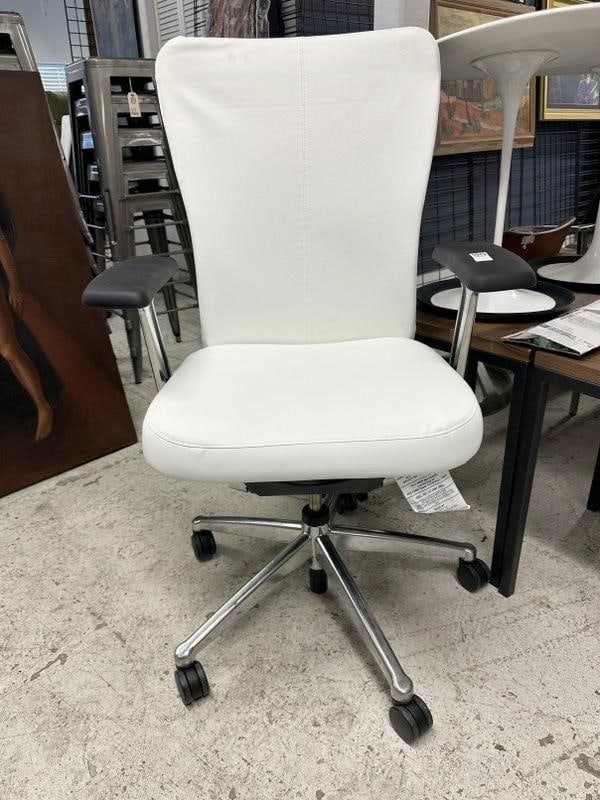 HAWORTH high end  swivel office task chair, with white leather seat and back, fine condition, with (1 of 2)