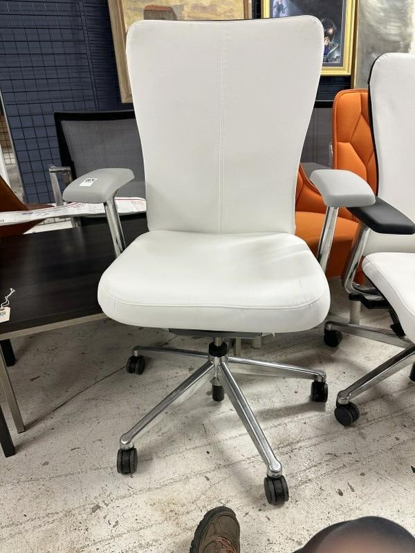 HAWORTH high end  swivel office task chair, with white leather seat and back, fine condition, with (1 of 2)