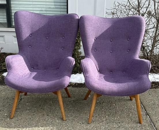 Nice decorative Mid century form pair of chairs, purple fabric, clean, structurally sound, ( one leg (1 of 5)