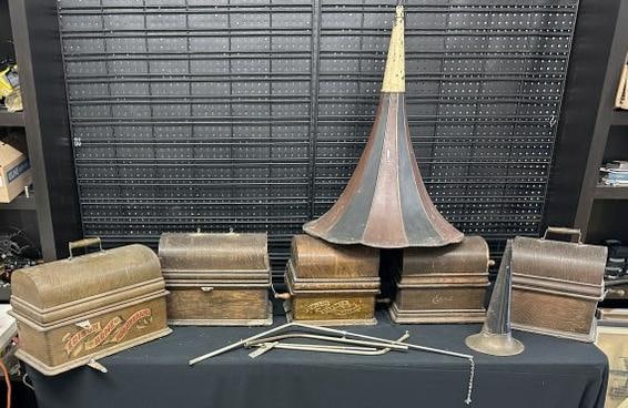 (5) EDISON crank cylinder phonographs, with (5) boxes of cylinders, ( some cylinders are broken, (1 of 11)