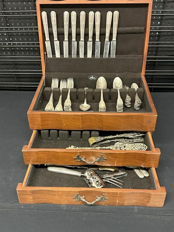 Box silverplate flatware, approx. for 10, maybe some more…..in wood case, just as we found it in (1 of 5)