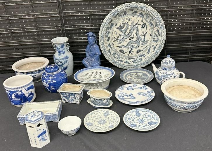 Large Chinese blue & white porcelains lot, nice big charger, and misc. A small chip on a few (1 of 4)
