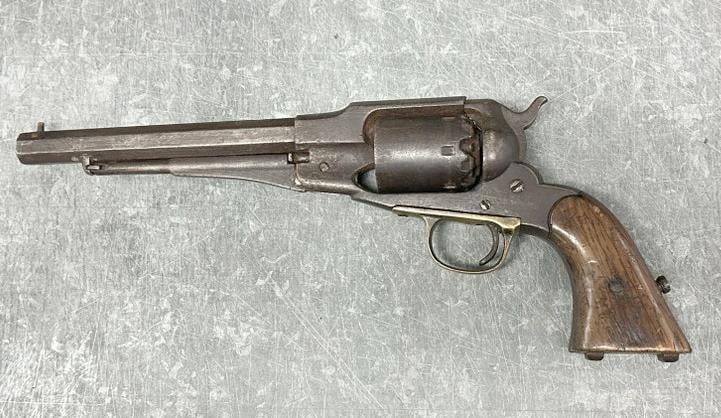 REMINGTON Civil War era revolver, just as we found it, wear to finish, measures approx. 13.5" long.: REMINGTON Civil War era revolver, just as we found it, wear to finish, measures approx. 13.5" long. From estate of a Civil War enthusiast. New York State buyers must go through Firearms Dealer Joe Liu