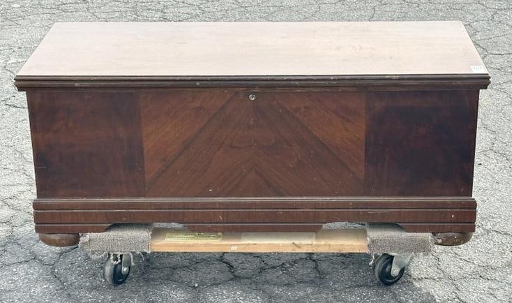 Circa 1930's or so cedar chest, with walnut veneer, nice estate condition, structurally sound, clean: Circa 1930's or so cedar chest, with walnut veneer, nice estate condition, structurally sound, clean interior. Measures 38" wide x 17.5" deep x 17" high.