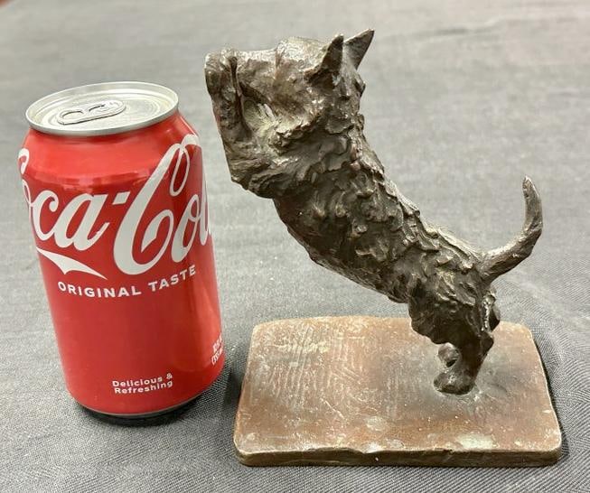 Ethel Ehrmann Loewy (20th century) SCOTTISH TERRIER bronze sculpture, nice old patina, no damage,: Ethel Ehrmann Loewy (20th century) SCOTTISH TERRIER bronze sculpture, nice old patina, no damage, signed on base & dated 1920. Measures 6" high x 5" across base. Marked ( GORHAM CO. FOUNDERS OFMX ), F