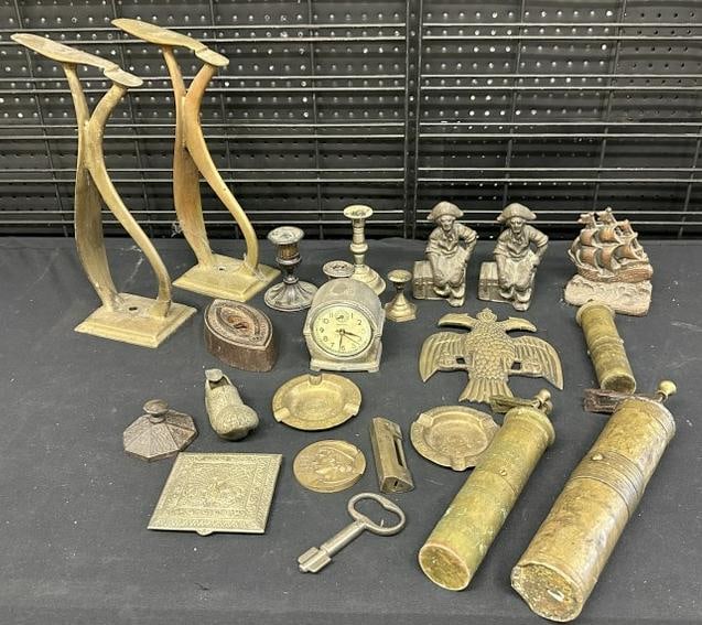 Estate lot older brass and iron items, from Hudson Valley estate, good lot for a dealer to sort: Estate lot older brass and iron items, from Hudson Valley estate, good lot for a dealer to sort out….