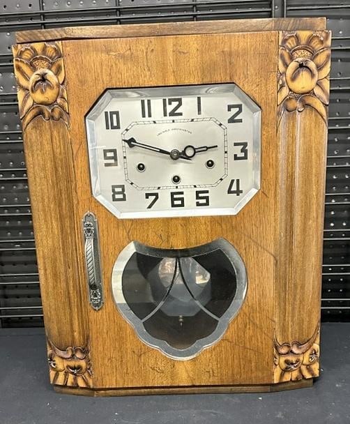VERITABLE WESTMINISTER wall clock, from NYC estate, nice condition, someone replaced the handle at: VERITABLE WESTMINISTER wall clock, from NYC estate, nice condition, someone replaced the handle at some point, measures 22" high x 17.5" wide x 6.5" deep.