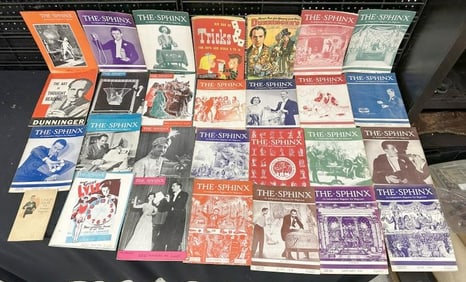 Lot of Circa 1930's & 1940's MAGIC magazines, and a few booklets, ( 24) THE SPHINX ) and (4)