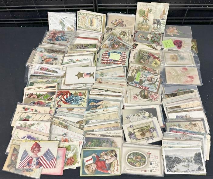 Hundreds & Hundreds holiday & greeting POSTCARDS, most all turn of the century, good mix for a (1 of 5)
