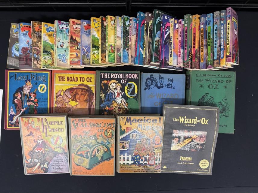 Wizard of Oz book lot. Includes hardcovers of The Wizard of Oz, The Road to Oz, The Royal Book of (1 of 7)