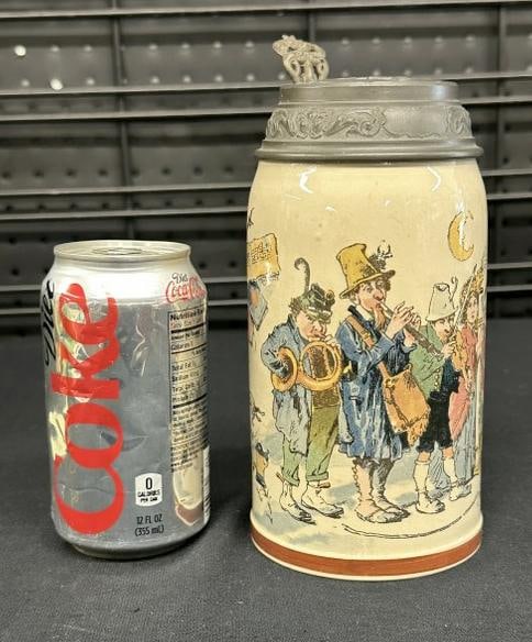 VILLEROY & BOCH METTLACH stein with ( ROAMING MUSICIANS ), nice estate condition, marked on bottom: VILLEROY & BOCH METTLACH stein with ( ROAMING MUSICIANS ), nice estate condition, marked on bottom as pictured. Measures 7.5" high. From local Hudson Valley estate.
