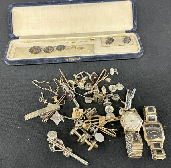 Estate lot (2) vintage wrist watches ( WITTNAUER & BENRUS ), and some cuff links, tie clasps, and (1 of 5)