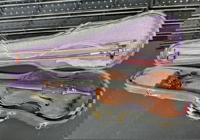 Ulbrich-Tatter estate found violin with (2) bows in old case, has paper label inside, violin