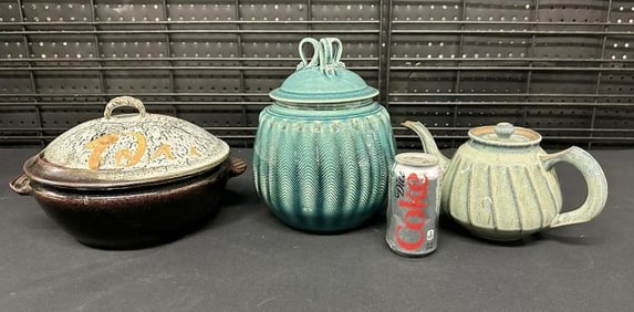 (3) contemporary pieces of signed pottery, from local estate, all in very fine condition. To show