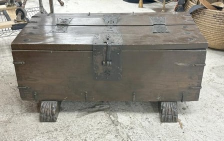 Asian hardwood lift top storage chest with decorative hardware, the center hinge on top needs