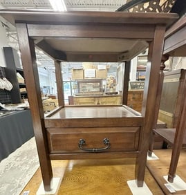 Contemporary PIER 1 Import one drawer stand, clean condition, structurally sound, measures 20" long