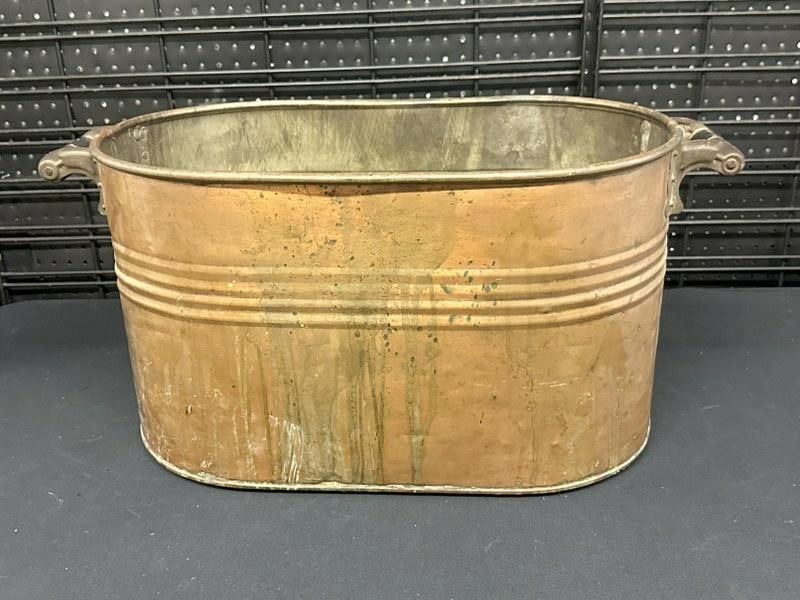 Old copper boiler, no lid, nice estate condition, measures 23" long x 14" deep x 13.75" high. (1 of 1)