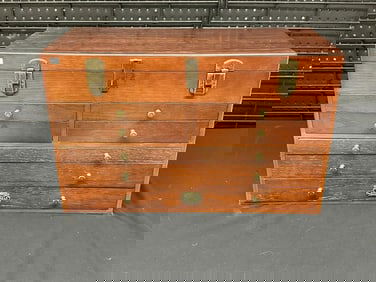 THOMAS Museum Series collectors oak multi drawer chest with green felt lined drawers, from local