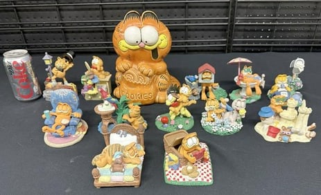GARFIELD the CAT collection, circa 1980's, figurines and cookie jar, to show scale the cookie jar