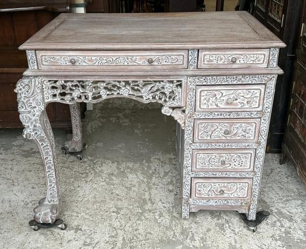 Circa 1900 oak Davenport Desk, with older white wash finish, has banks of drawers on two sides, nice (1 of 5)